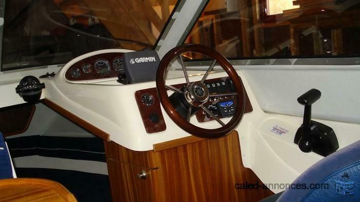 Cabin Cruiser Bella 652