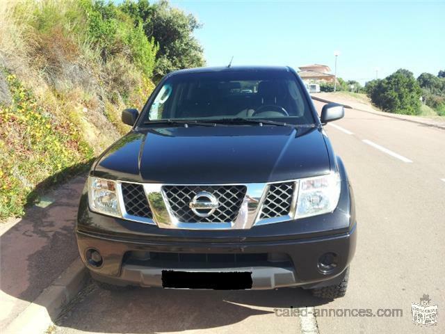 Nissan Navara 2.5 dCi 174 Double Cab